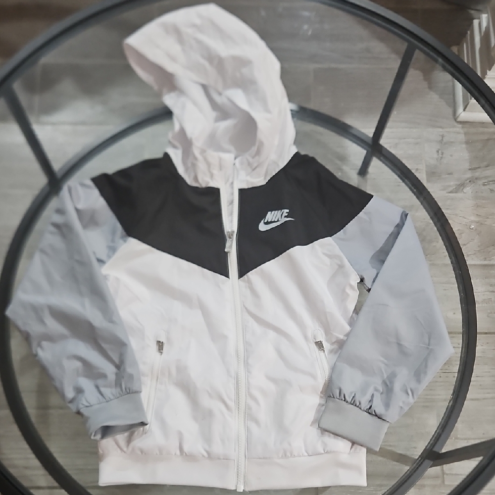 Nike Kids White and Gray Hooded Jacket Size 7